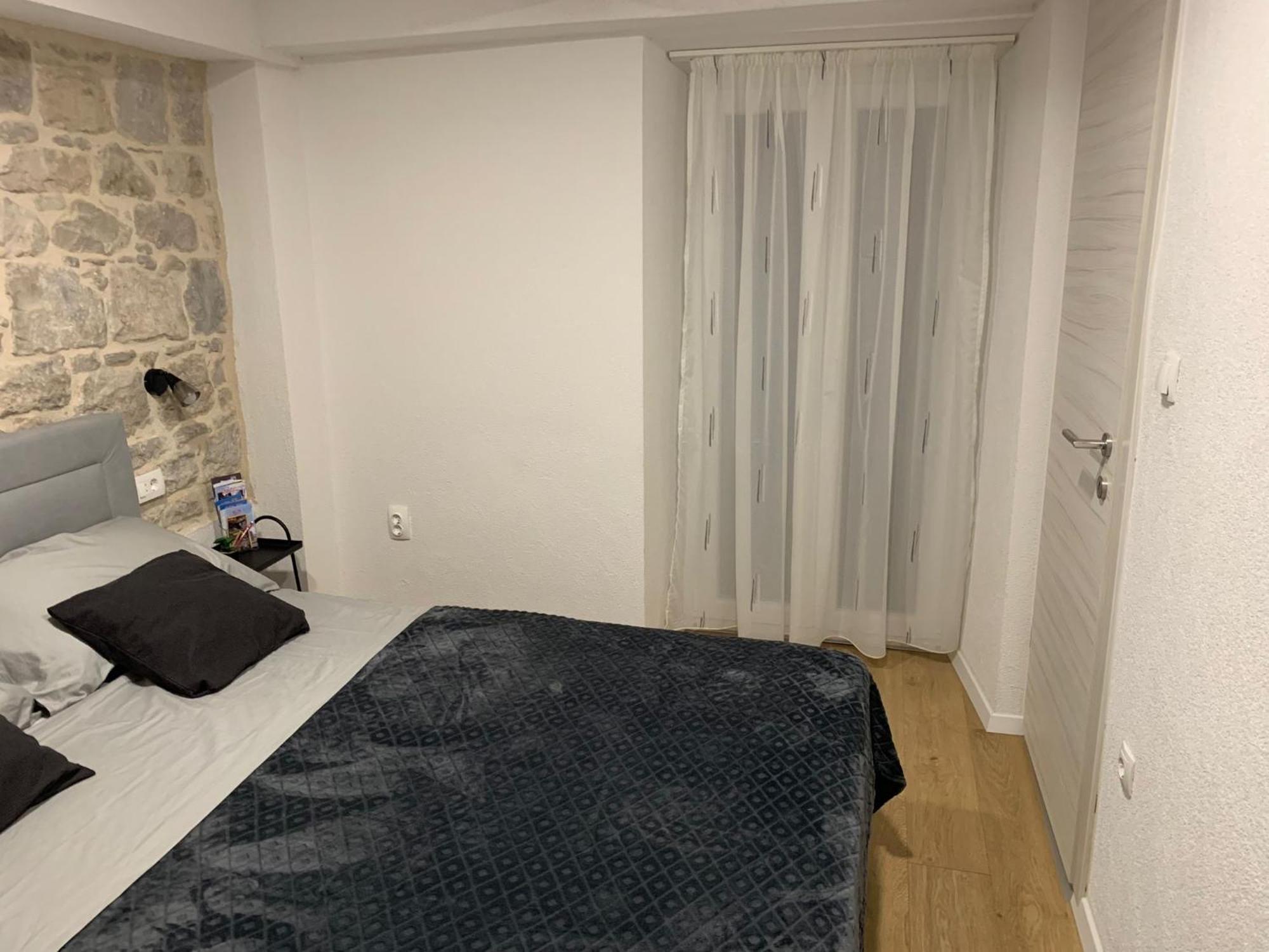 Apartman Blue Moon Split- Free Parking Eksteriør billede