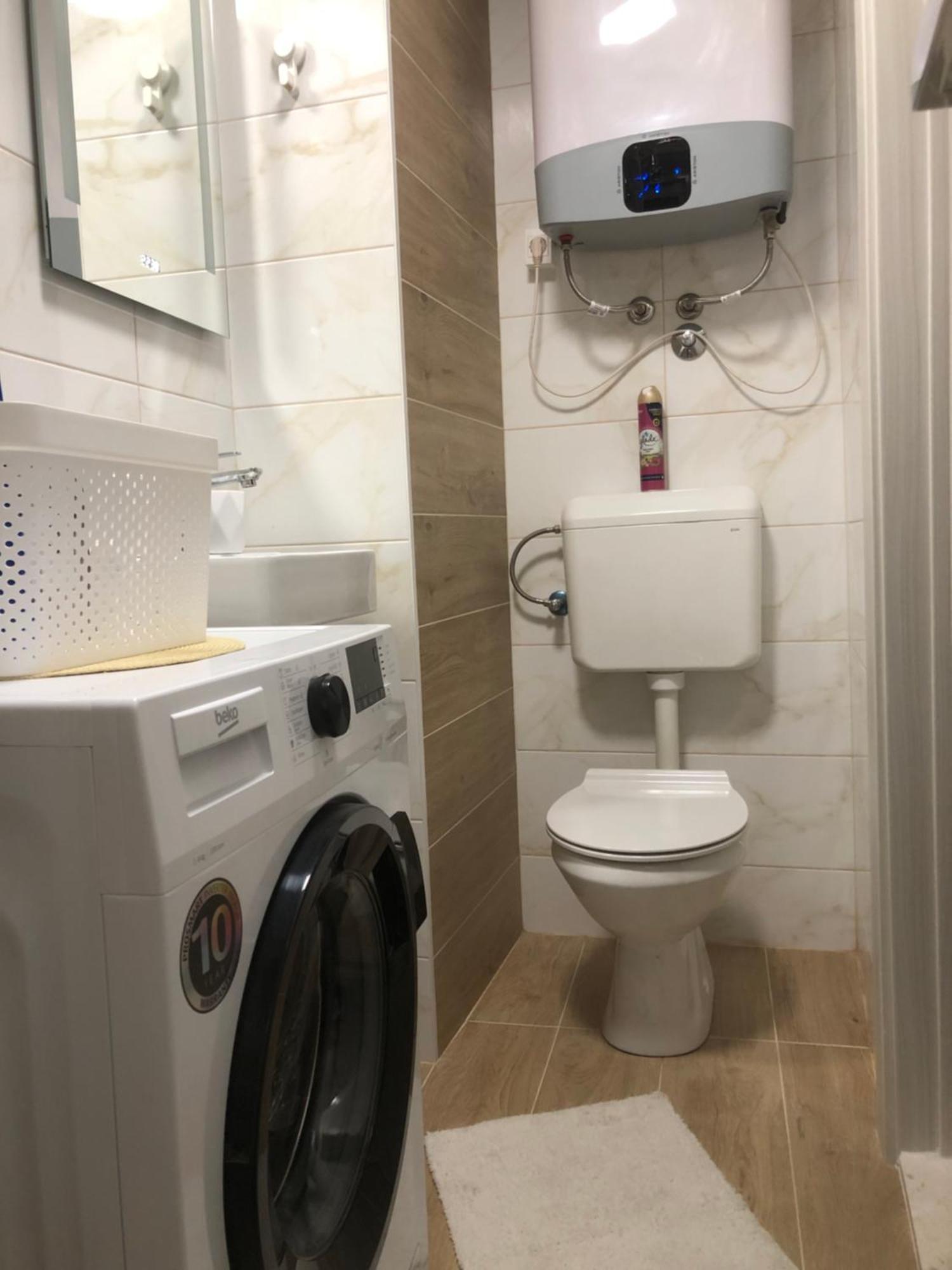 Apartman Blue Moon Split- Free Parking Eksteriør billede